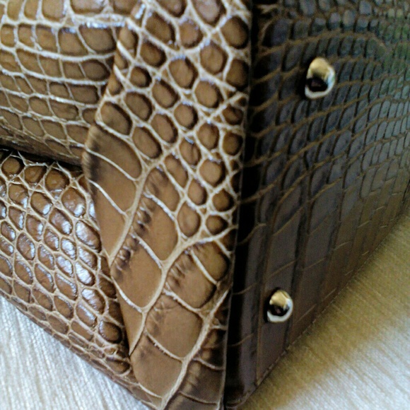 NWT FEDERICA BASSI Croc-Embossed Leather Handbag - Picture 6 of 8